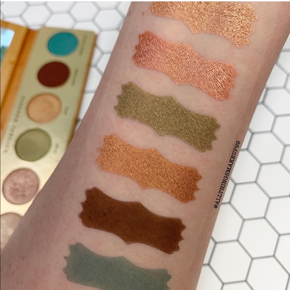 BUTTER LONDON -NATURAL GODDESS EYESHADOW PALETTE